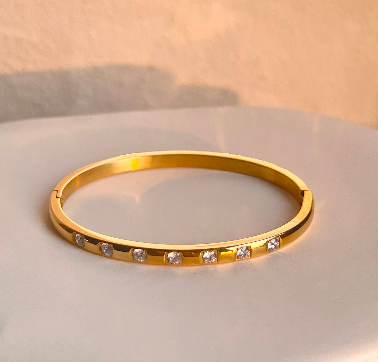 Simple Zirconia Diamond Bangle kohi shop