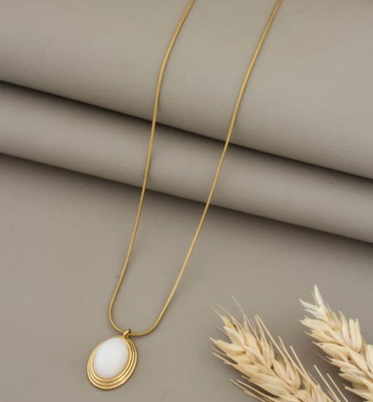 Pearl pendent kohi shop