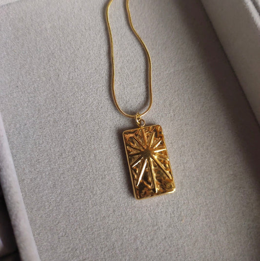 Vintage Star Necklace kohi