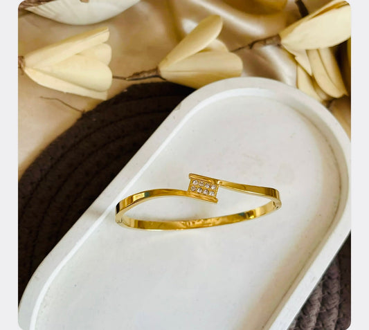 Love Zirconia Bangle kohi shop