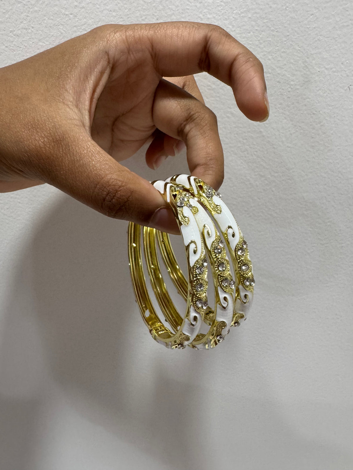 Classy white Zirconia Italian Bangle