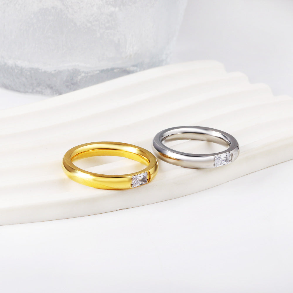 Lumina Loop Ring