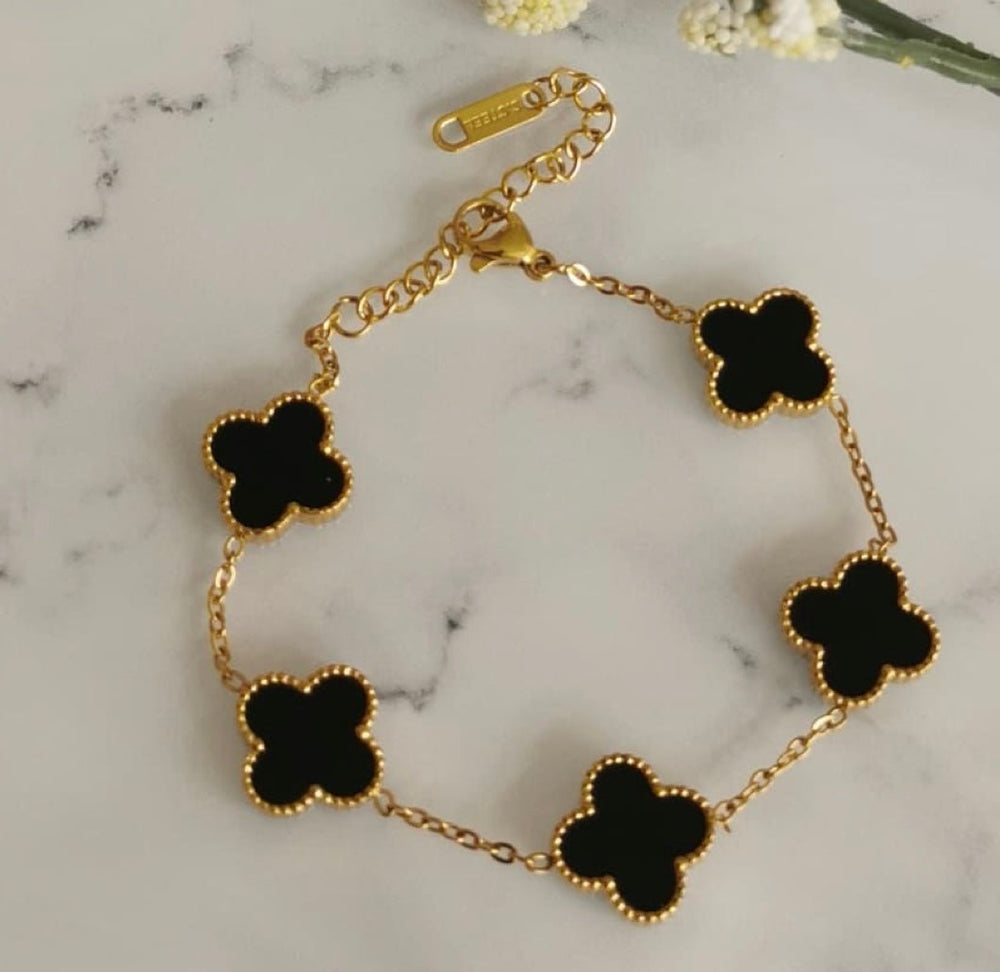 Black Clover Bracelet kohi