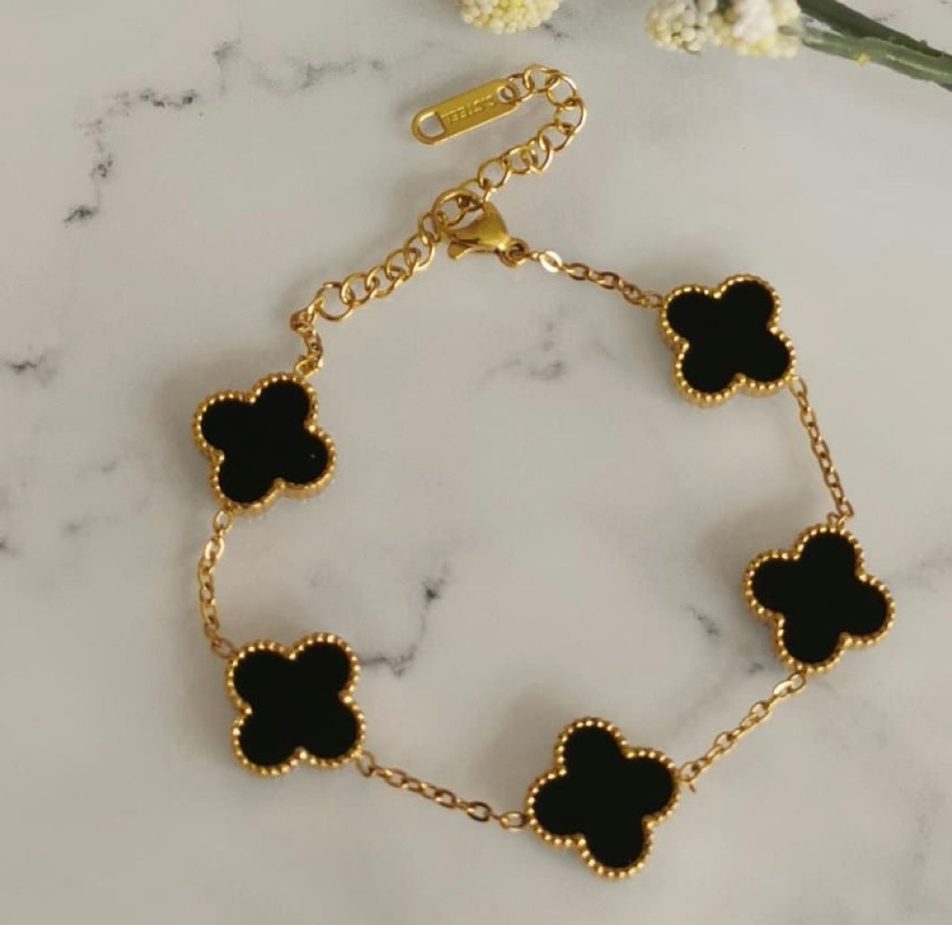 Black Clover Bracelet kohi