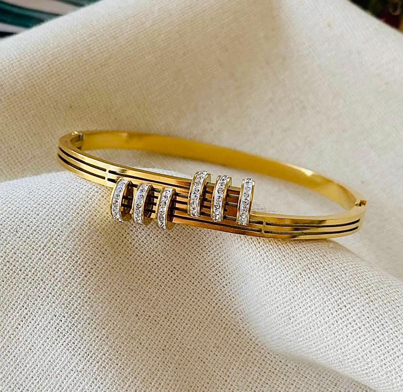 The Dainty Wrap Bangle kohi shop