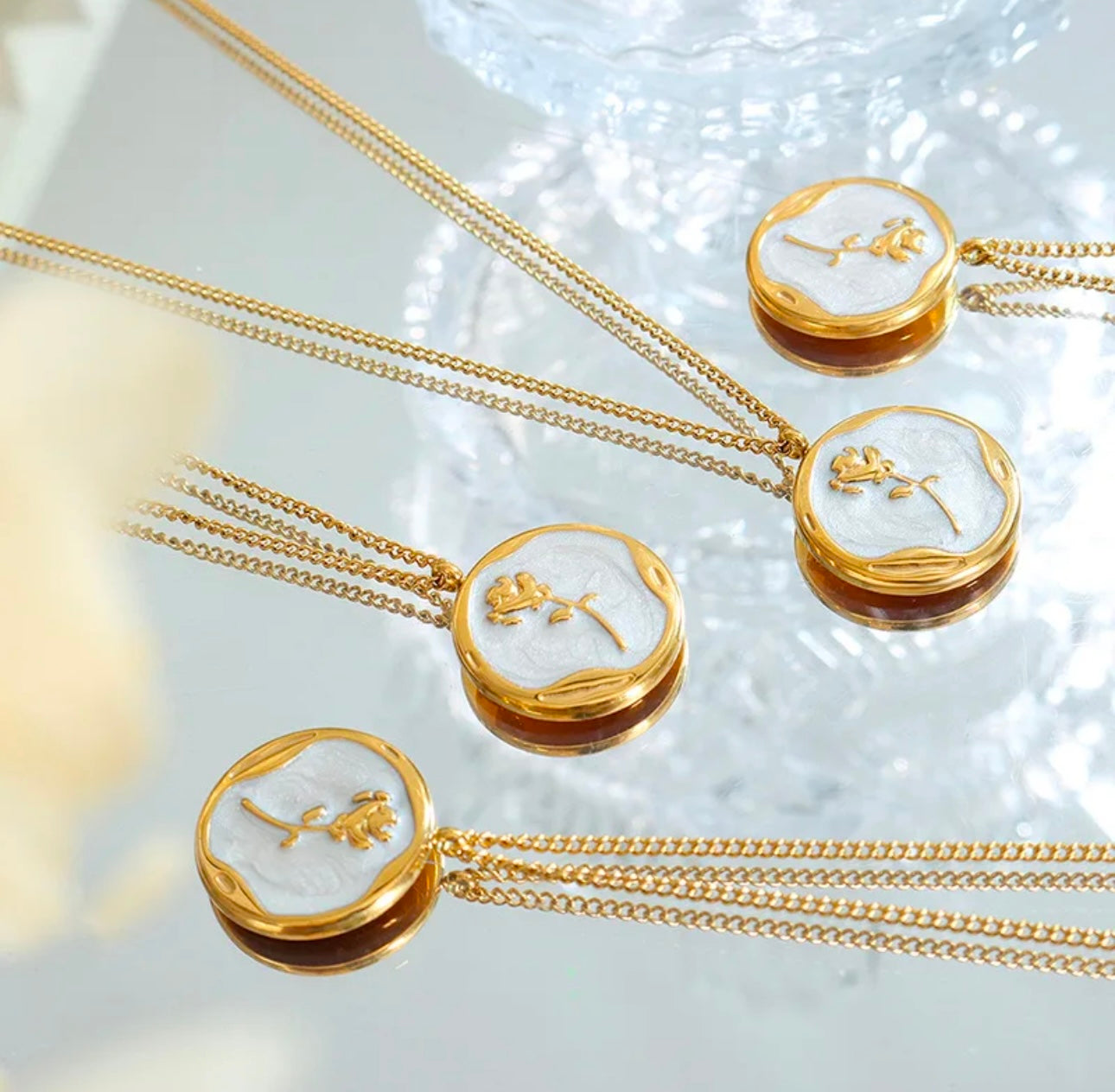 Vintage Rose pendent Necklace kohi shop