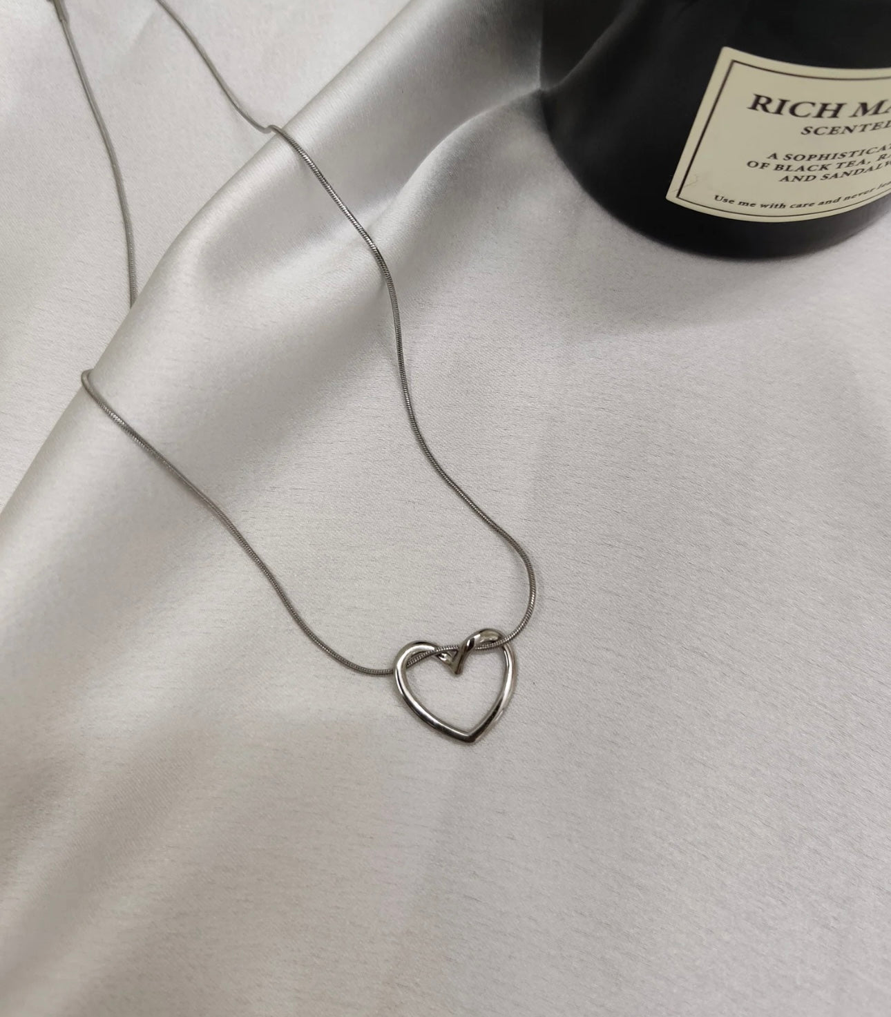 Silver Heart Necklace kohi shop