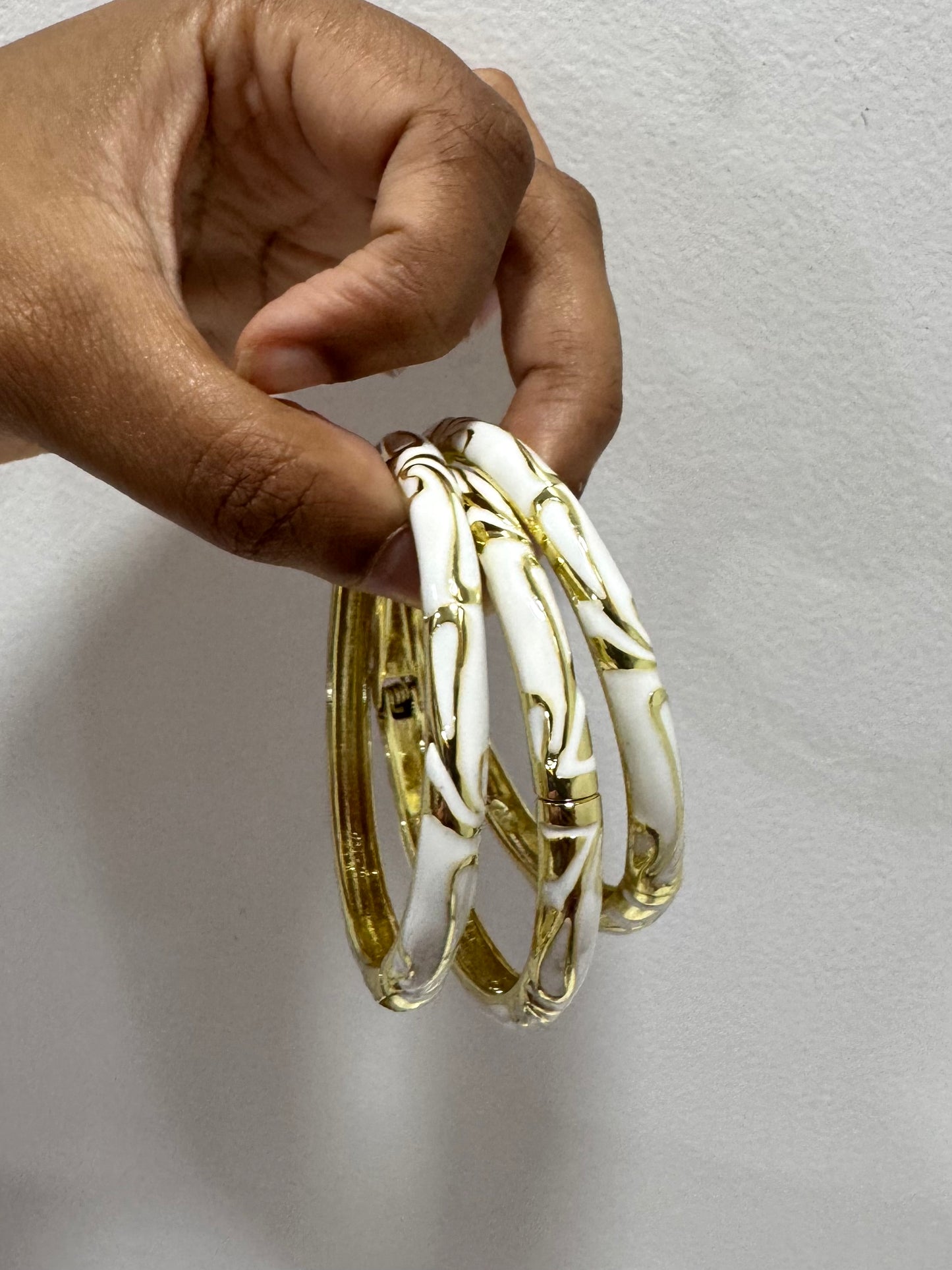 Trendy White Gold Italian Bangle