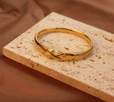 Simple Luxury Bangle kohi shop