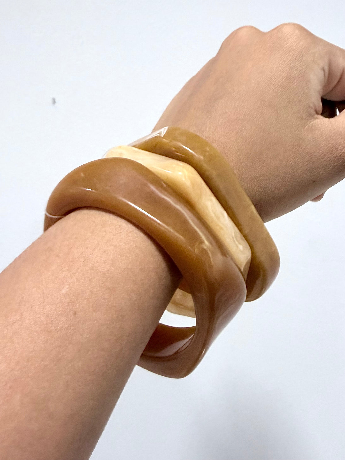Beige tones Resin Bangle ( set of 3 )