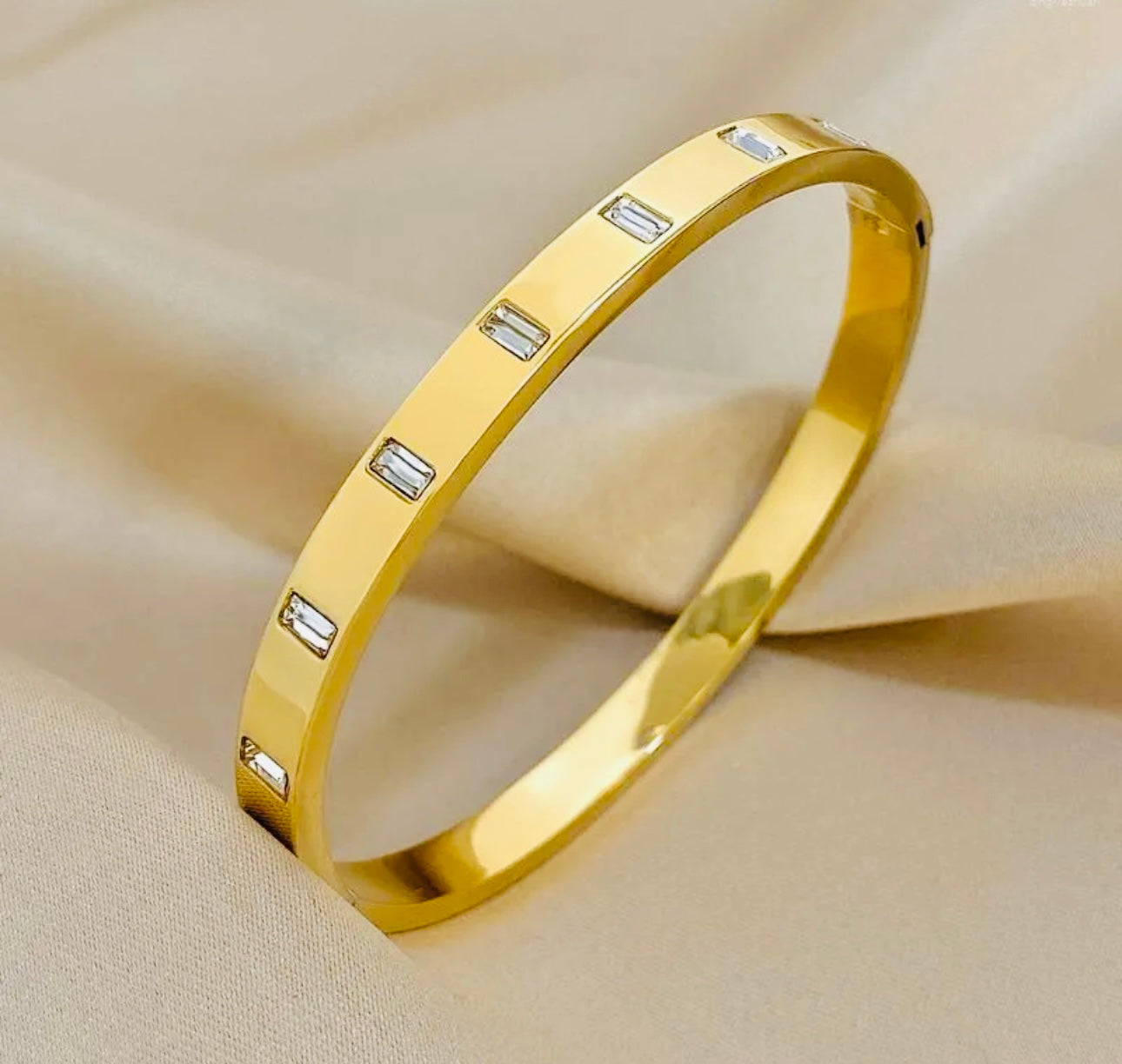 Glam Bracelet