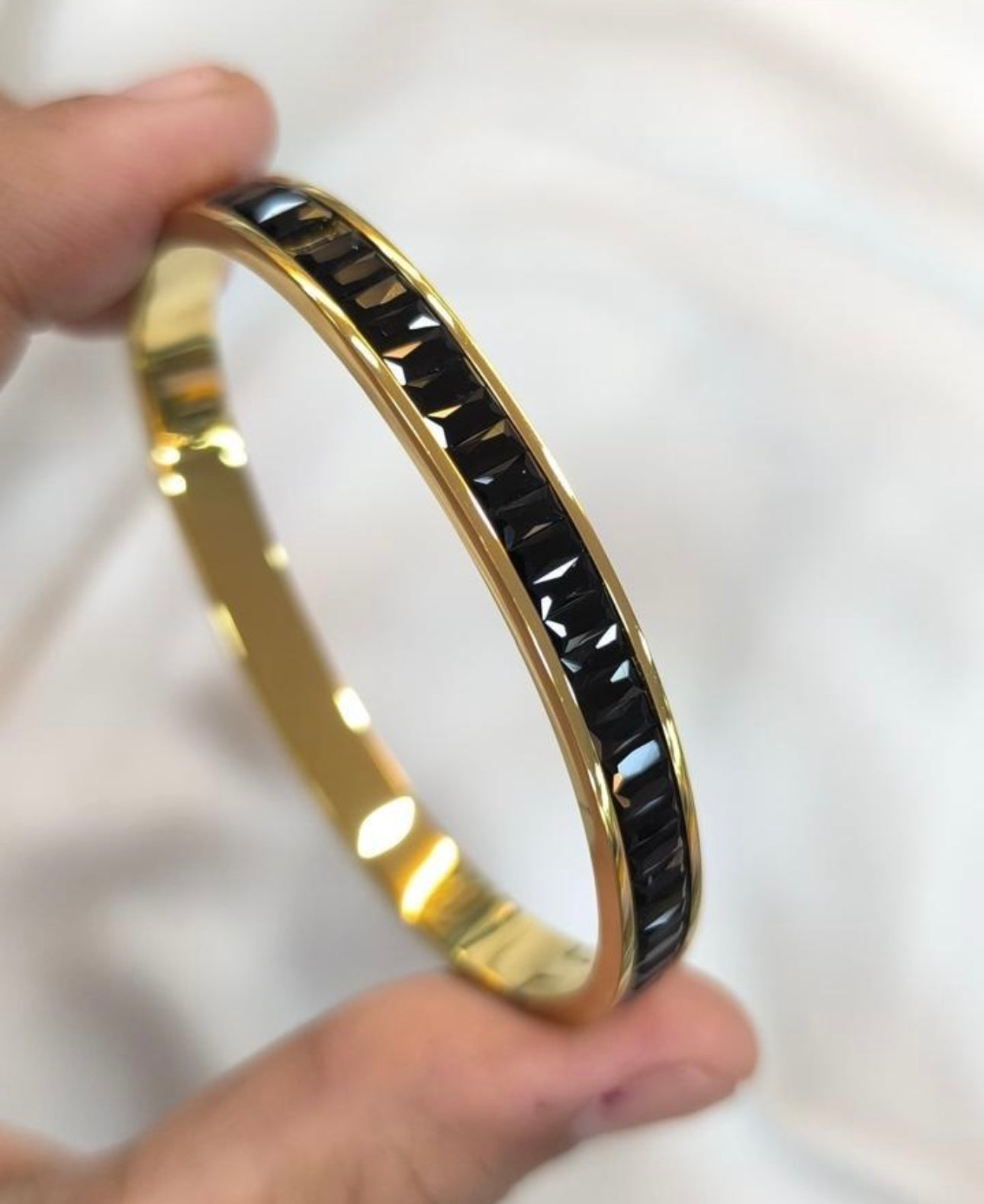 Bold in Glow Bangle Bracelet kohi shop
