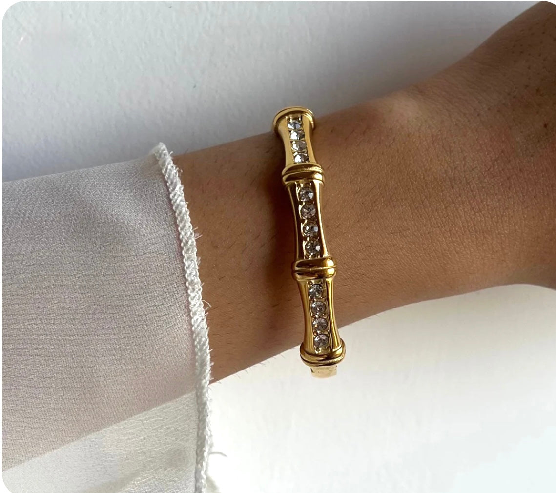 Classy Bold Bangle Bracelet kohi shop