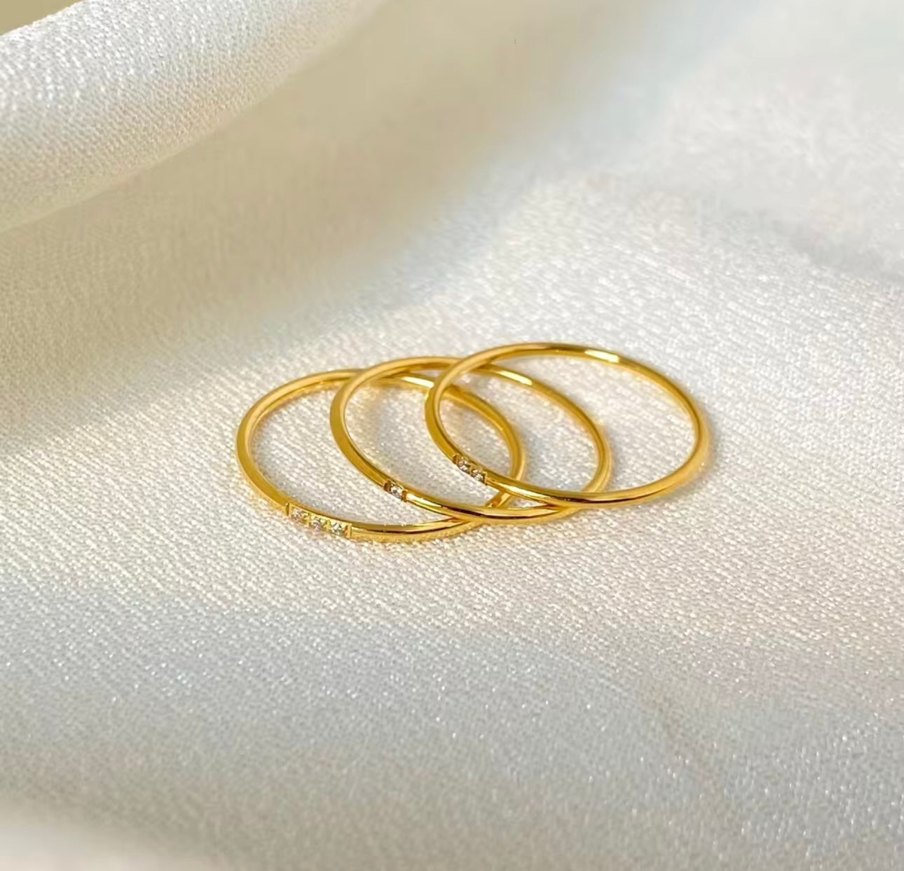 Aeri -3 Stone Minimal Ring kohi
