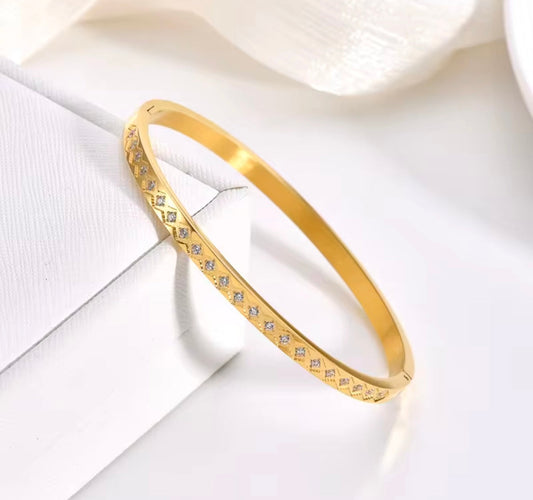 Stone Bangle Bracelet kohi
