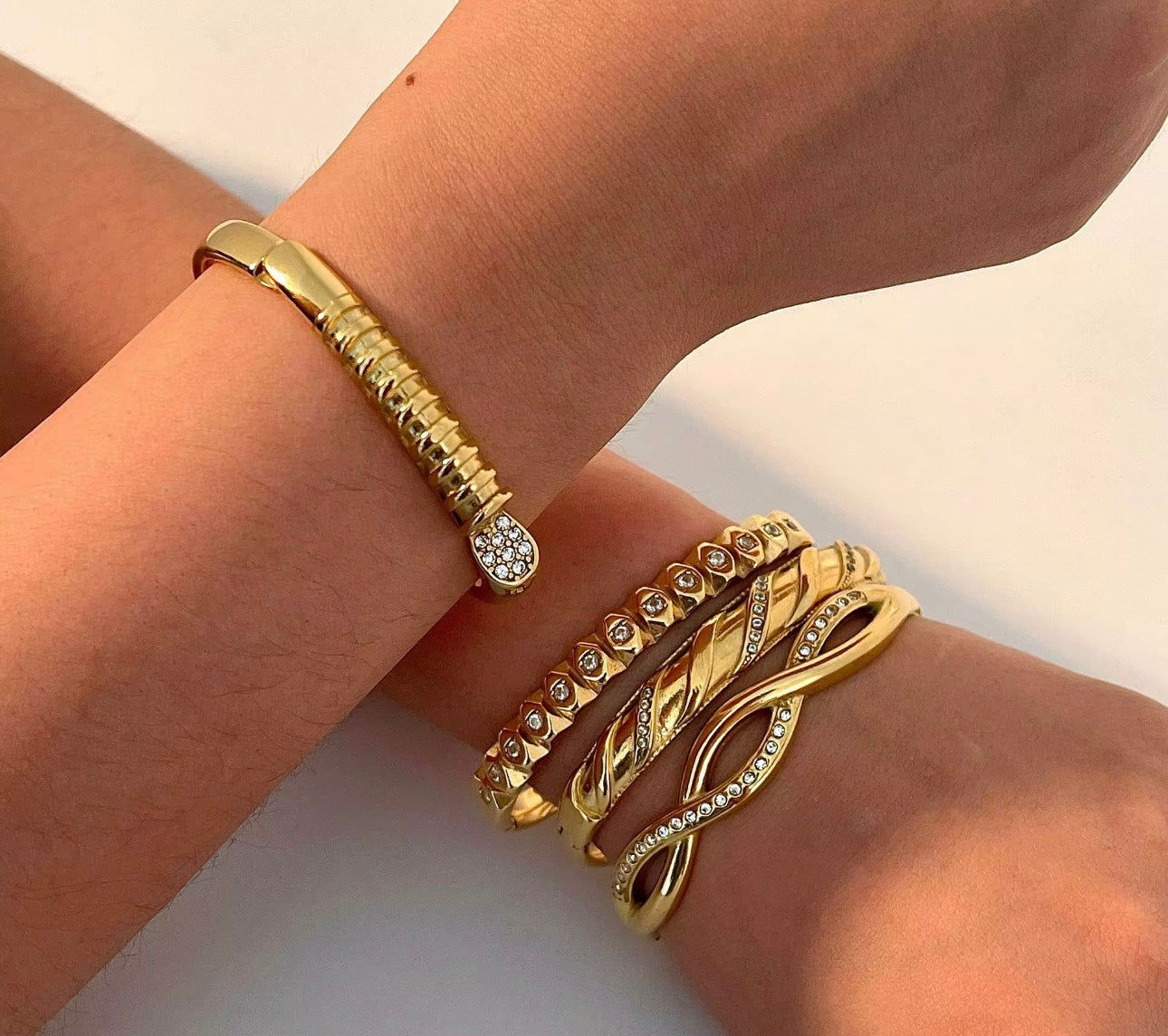 Twist Bangle Bracelet kohi shop