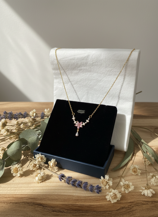 Zirconia Flower Diamond Necklace